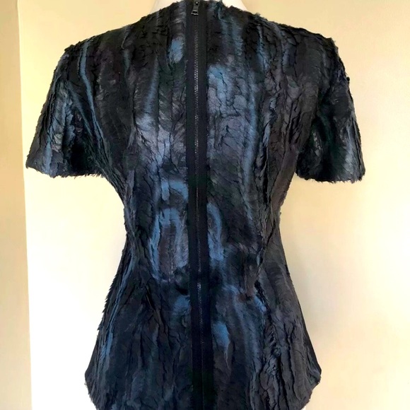 BCBGMAXAZRIA TULUM Short-Sleeve Coated Faux-Fur S in pristine condition - Picture 5 of 10